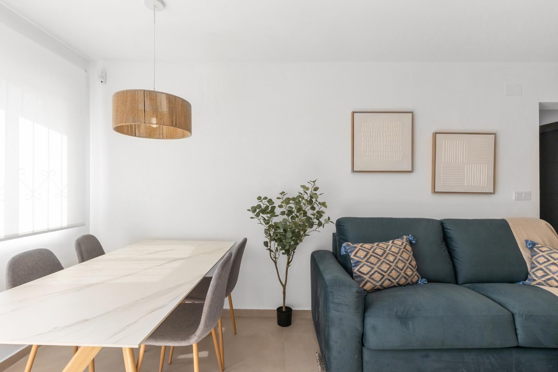 Alquiler a largo plazo - Bungalow - Torrevieja - Zona los Frutales