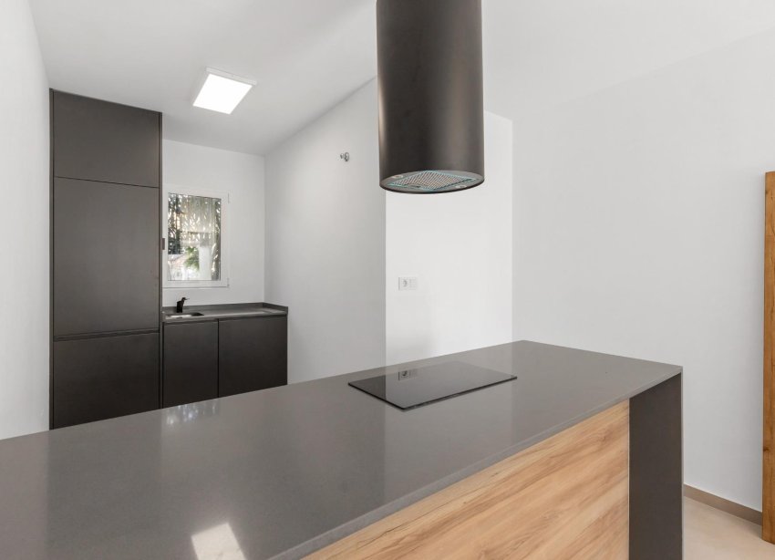 Alquiler a largo plazo - Bungalow - Torrevieja - Zona los Frutales