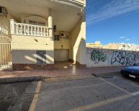 Alquiler a largo plazo - garage - Torrevieja - Centro