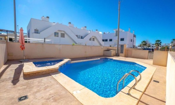 Apartament / Duplex - Resale - Pilar de la Horadada - Torre de la Horadada