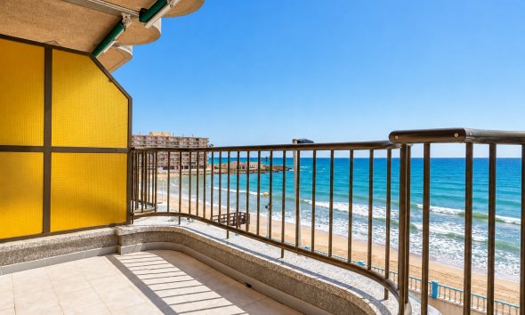 Apartament / Duplex - Resale - Torrevieja - Playa de los Locos
