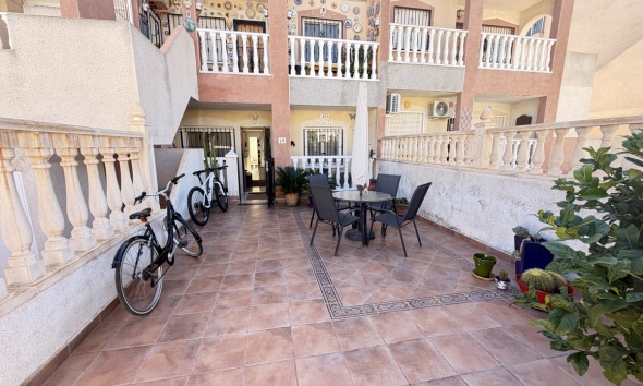 Apartament / Duplex - Rynek Wtórny - V - V