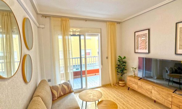 Apartament - Rynek Wtórny - Torrevieja - Estacion de autobuses