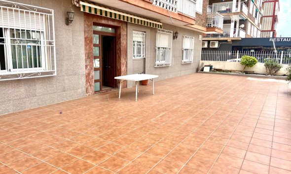 Apartament - Rynek Wtórny - Torrevieja - Playa de los Naufragos