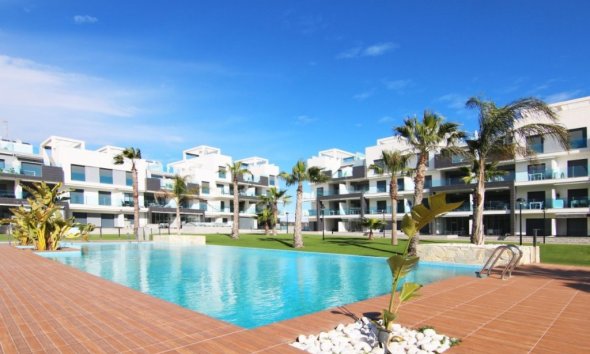 Apartamento / Dúplex - Reventa - El Raso - El Raso