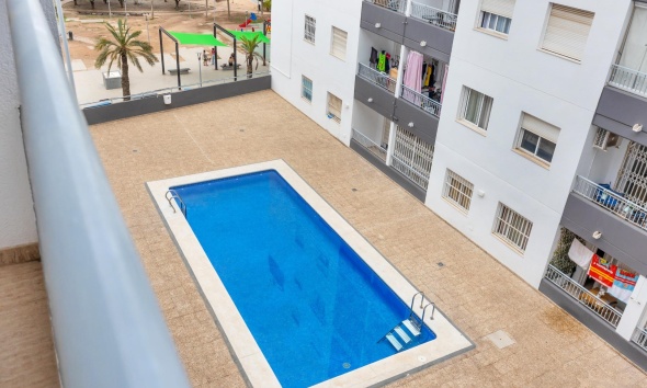 Apartamento / Dúplex - Reventa - Torrevieja - El molino