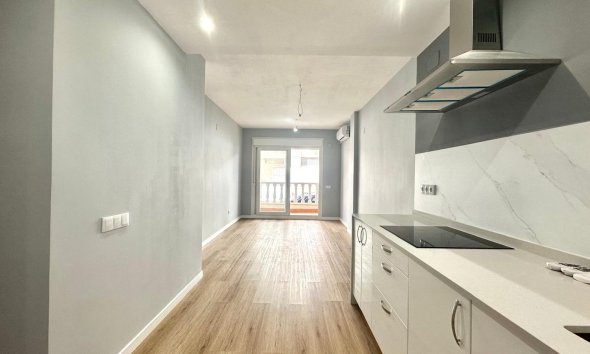 Apartamento / Dúplex - Reventa - Torrevieja - La Mata