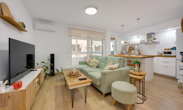 Apartamento / Dúplex - Reventa - Torrevieja - Playa de los Naufragos