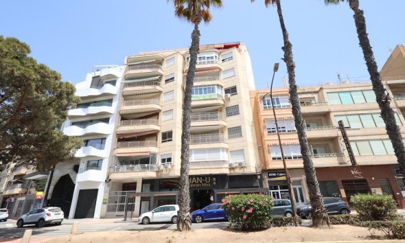 Apartamento / Dúplex - Reventa - Torrevieja - Torrevieja