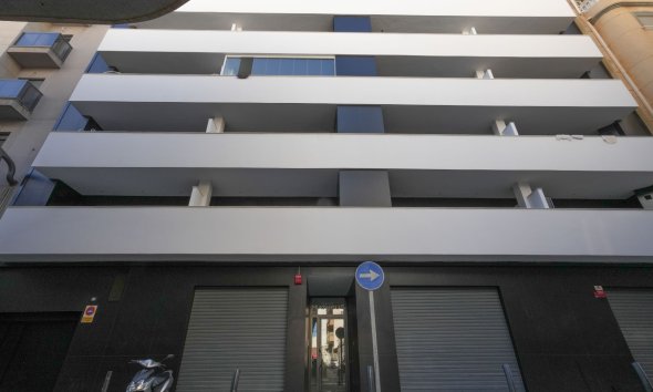 Apartamento / Dúplex - Reventa - Torrevieja - Torrevieja