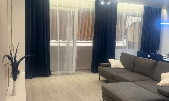 Apartamento / Dúplex - Reventa - Torrevieja - Torrevieja