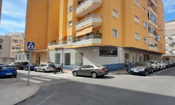 Apartamento / Dúplex - Reventa - Torrevieja - Torrevieja