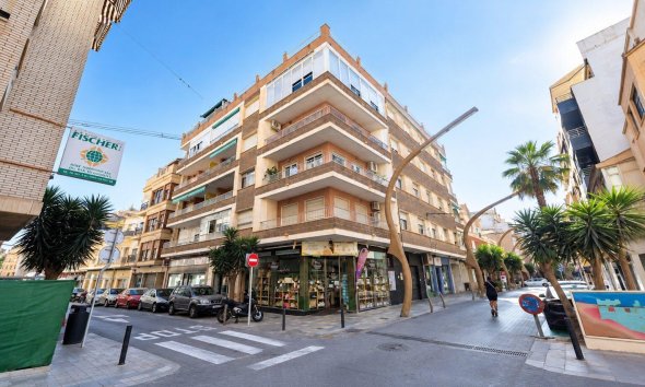 Apartamento / Dúplex - Reventa - Torrevieja - Torrevieja
