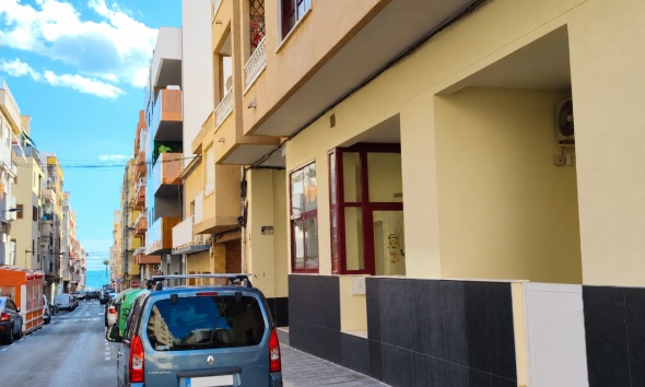 Apartamento / Dúplex - Reventa - Torrevieja - Torrevieja