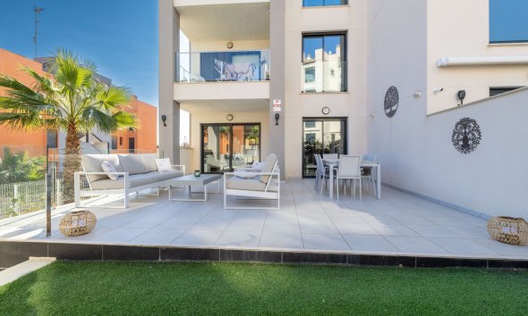 Apartamento - Reventa - Orihuela Costa - Villamartín