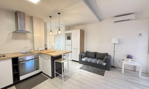 Apartamento - Reventa - Torrevieja - Antonio Machado
