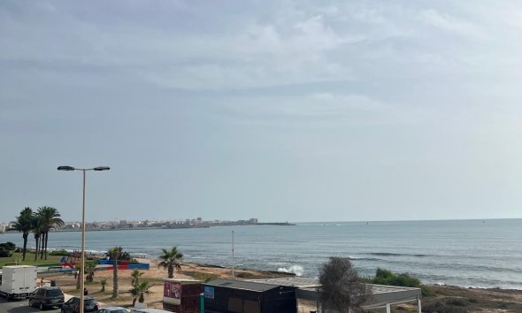 Apartamento - Reventa - Torrevieja - Mar azul