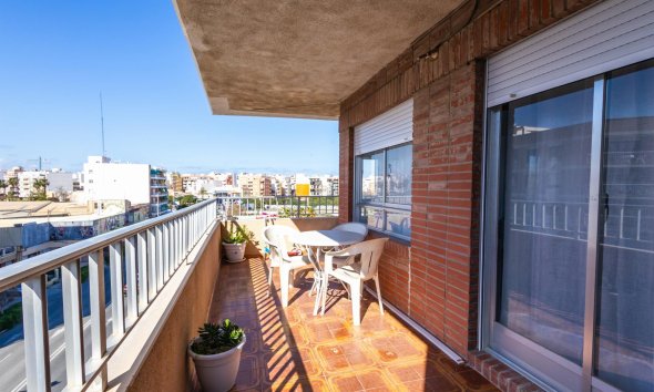 Apartamento - Reventa - Torrevieja - Playa del Acequión