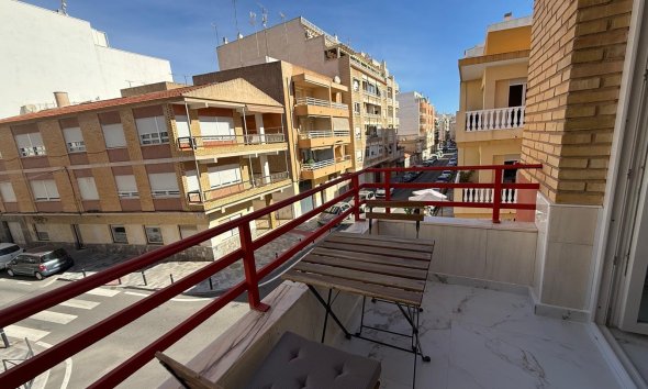 Apartamento - Reventa - Torrevieja - Playa del cura