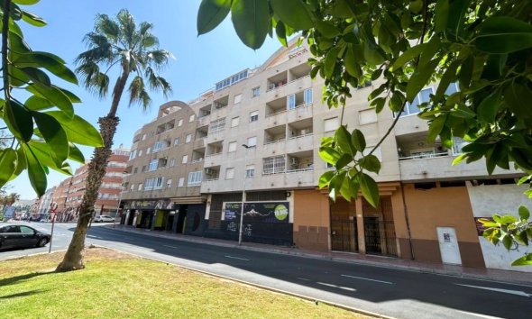 Apartment / Duplex - Resale - Torrevieja - Centro