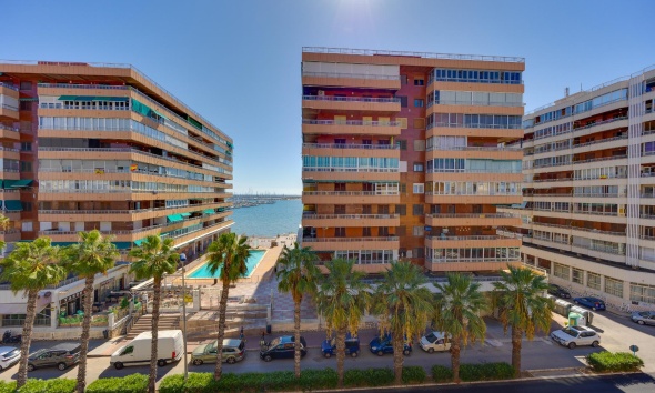 Apartment / Duplex - Resale - Torrevieja - Playa del Acequión