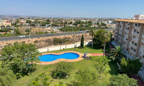 Apartment - Resale - Torrevieja - 2412C