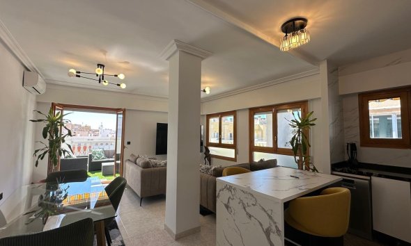 Apartment - Resale - Torrevieja - Centro