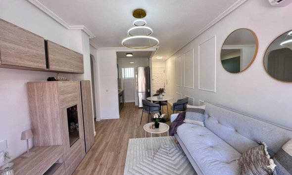 Apartment - Resale - Torrevieja - Habaneras