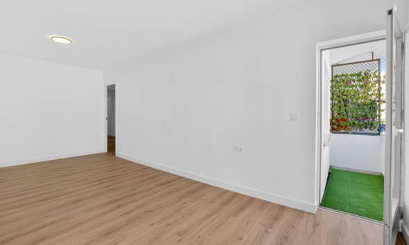 Apartment - Resale - Torrevieja - JE-36139