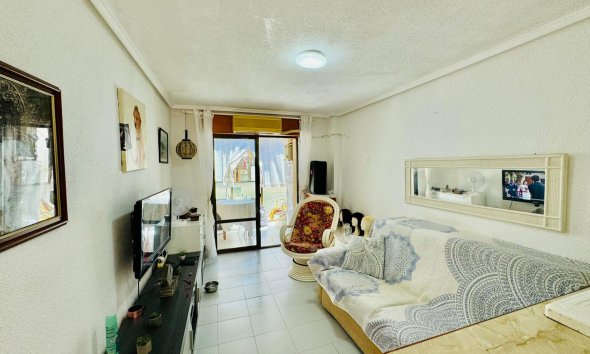 Apartment - Resale - Torrevieja - La Siesta