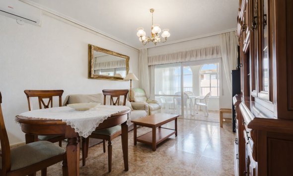 Apartment - Resale - Torrevieja - Playa del Acequión