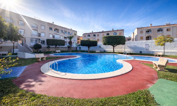 Apartment - Resale - Torrevieja - Playa del Acequión