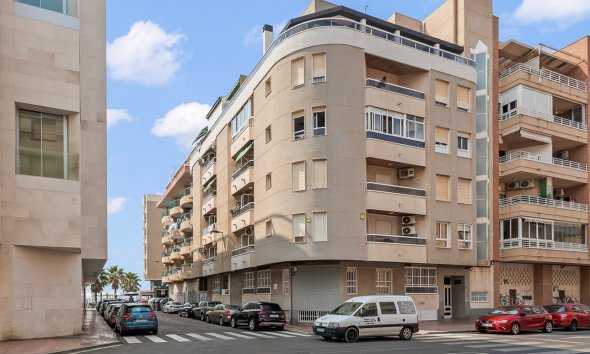 Apartment - Resale - Torrevieja - Playa del Cura