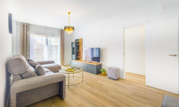 Apartment - Resale - Torrevieja - Playa del cura