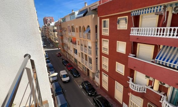 Apartment - Resale - Torrevieja - Playa Los Locos