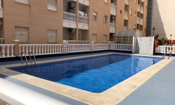 Apartmento - Reventa - Torrevieja - Estacion de autobuses