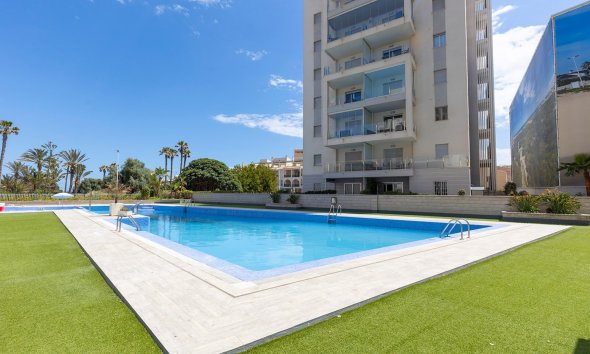 Bungalow - Resale - La Mata - Playa