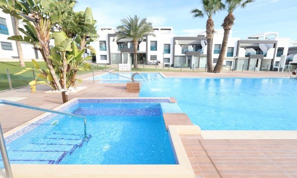 Bungalow - Resale - Orihuela Costa - La Zenia