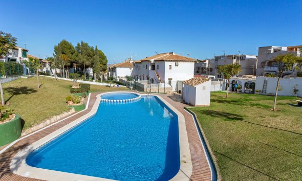 Bungalow - Resale - Torrevieja - Lago jardin