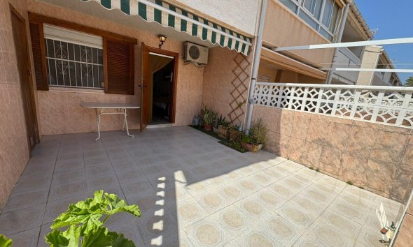 Bungalow - Resale - Torrevieja - Playa de los Naufragos