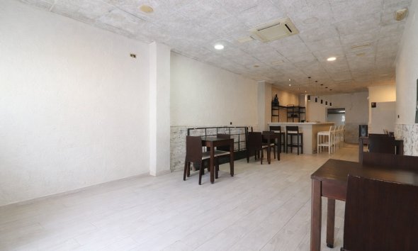 Commercial premises / Commercial unit / Retail space - Resale - Benijofar - Benijofar - Village