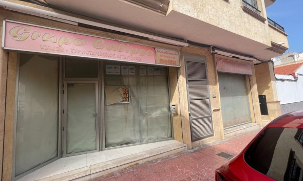 Commercial premises / Commercial unit / Retail space - Resale - Guardamar del Segura - Guardamar del Segura