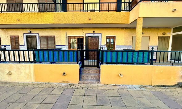 Duplex / Two-storey apartment - Resale - Torrevieja - La Mata