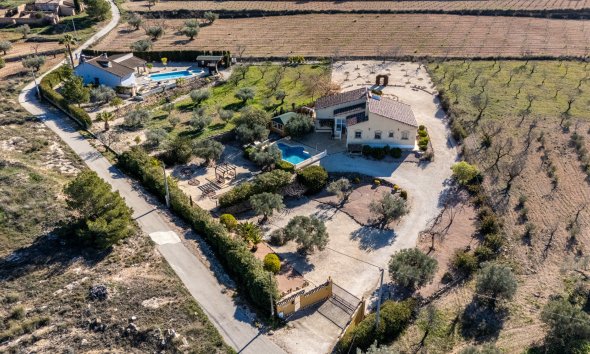 Farm Estate / Country Property - Resale - La Zarza - La Zarza