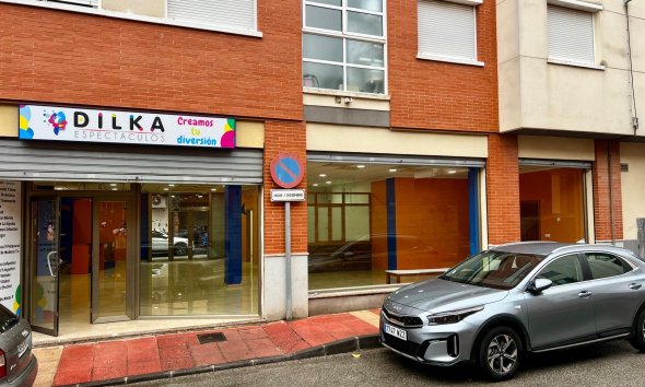 Local Comercial - Reventa - Beniel - Beniel