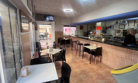 Lokal komercyjny - Rynek Wtórny - Torrevieja - Estacion de autobuses