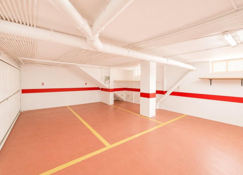 Long Term Rental - Parking - Torrevieja - Centro
