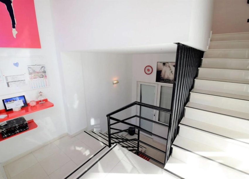 New Build - Commercial premises - Guardamar del Segura