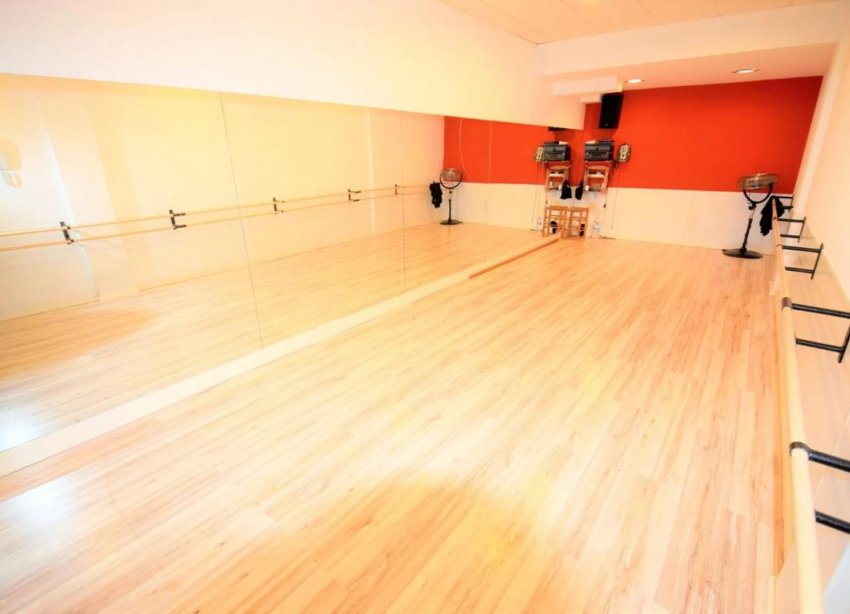 New Build - Commercial premises - Guardamar del Segura