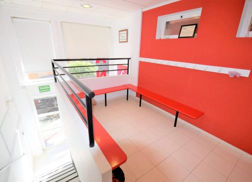 New Build - Commercial premises - Guardamar del Segura